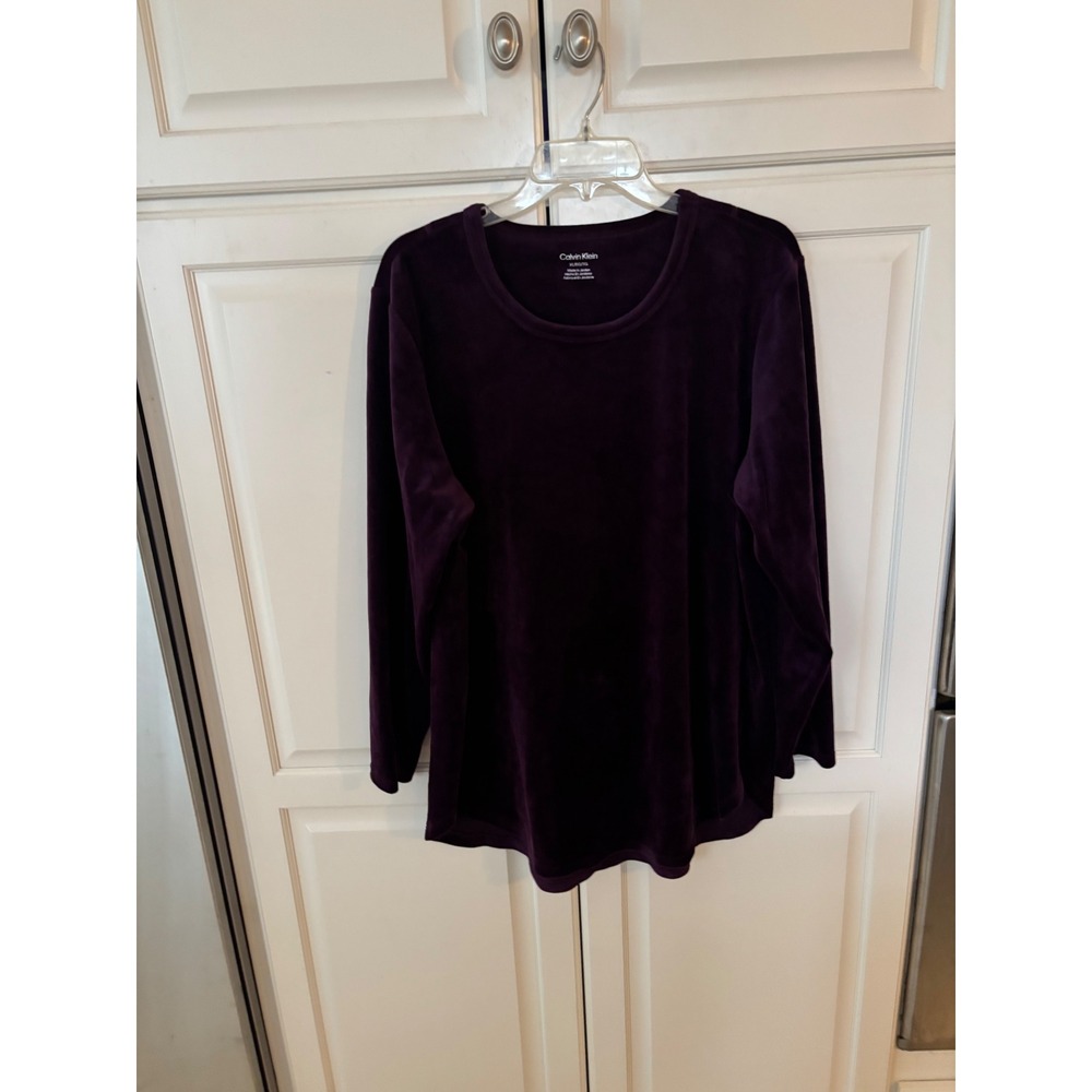 Calvin Klein Womens XL Purple Velour Long Sleeve Crew Neck Top Curved Hem